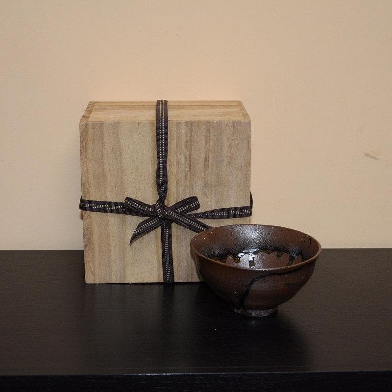 茶道具　高麗　鉄釉茶碗　韓国　東南陶窯研究所　古堂趙斗彦　中品　送料込み