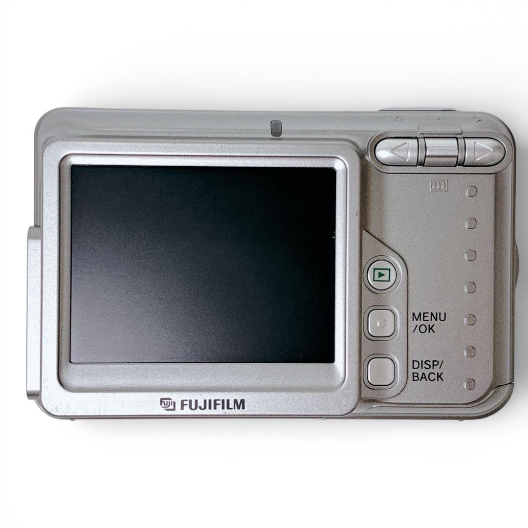 箱付　FUJIFILM FinePix A600 単3電池　シルバー　コンデジ