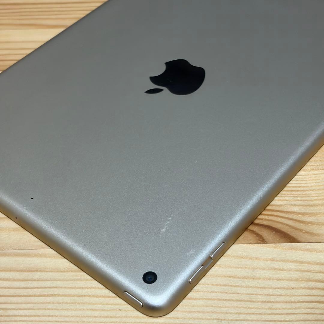 コ*ズ様 iPad 第5世代 32GB 538013
