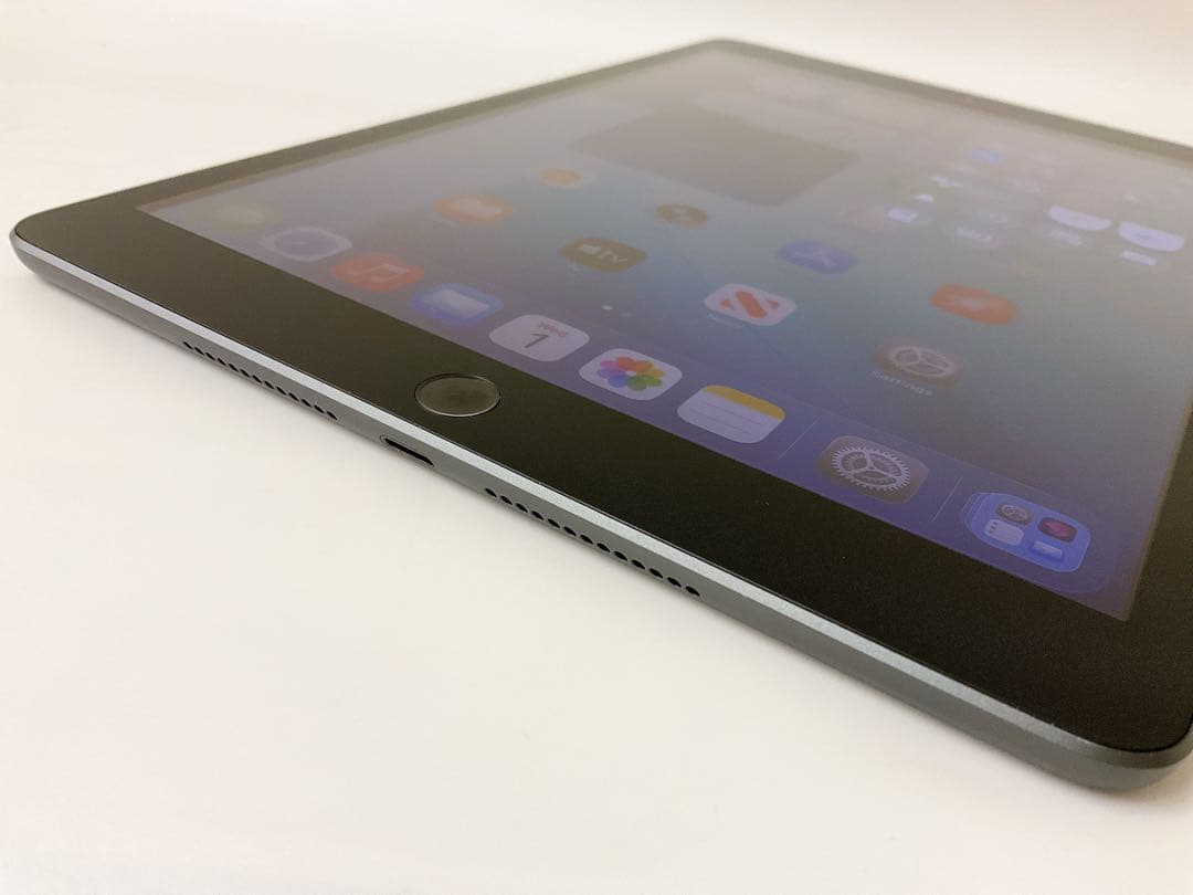 【美品・BT91％】iPad 第8世代 32GB Cellularモデル