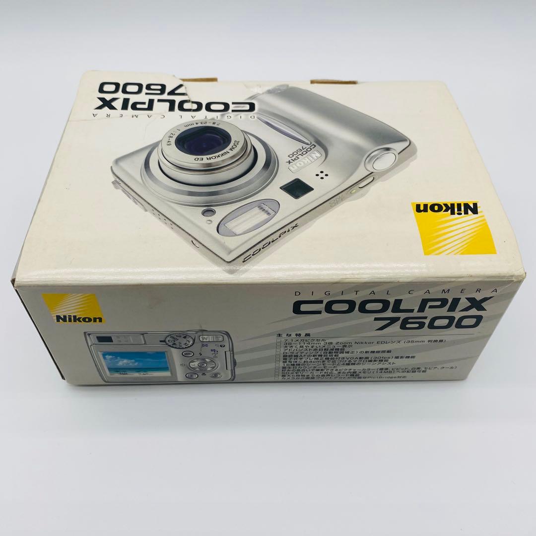 Nikon COOLPIX 7600 シルバー 単3電池駆動