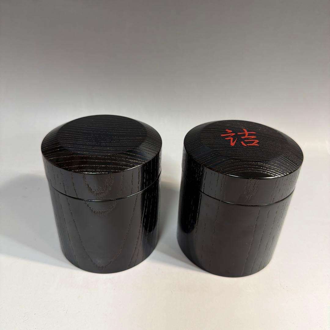 茶道具　黒搔合塗　挽家一双（詰茶棗）