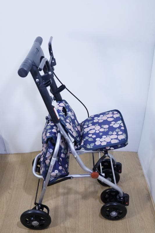 ◆ティコブ　シプール　コンパクトシルバーカー◆幸和製作所◆ネイビー　①