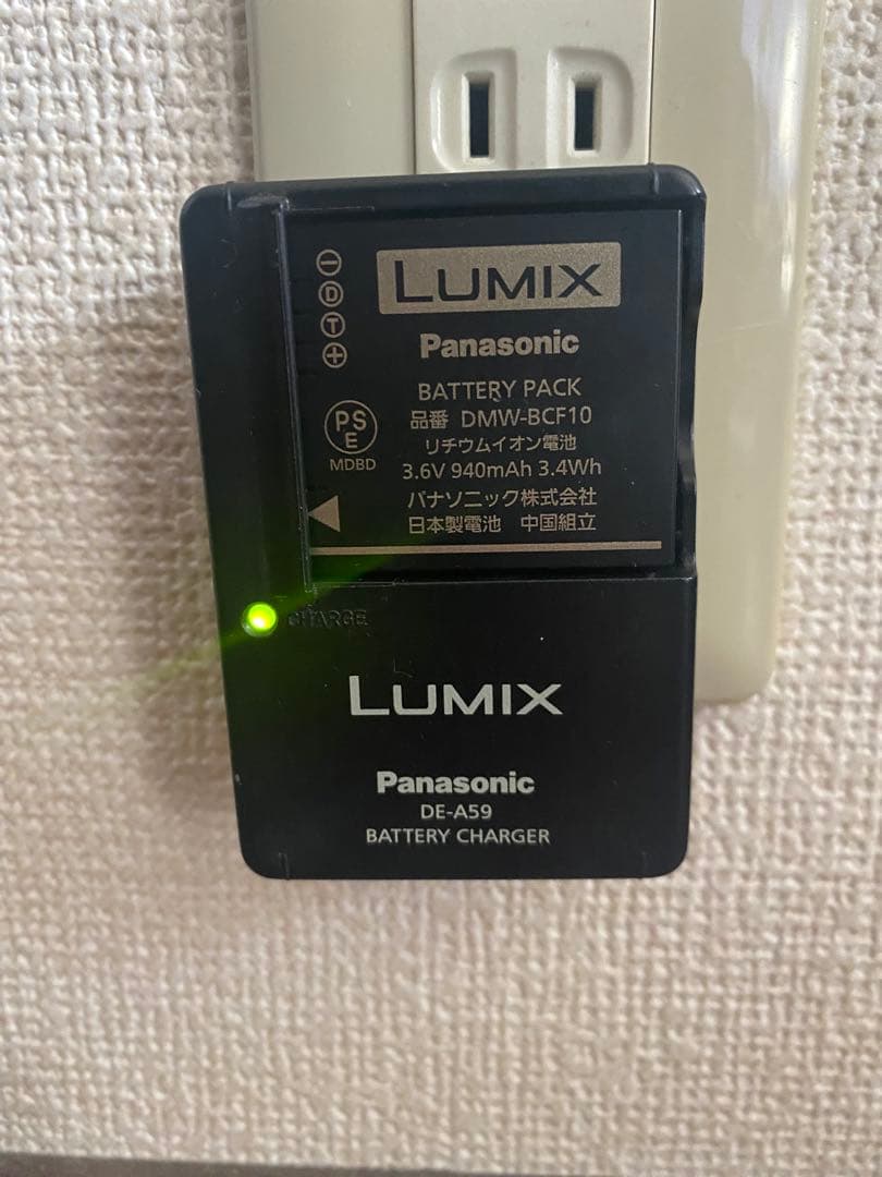 Panasonicデジカメ　LUMIX DMC-FX60ピンク 12メガピクセル