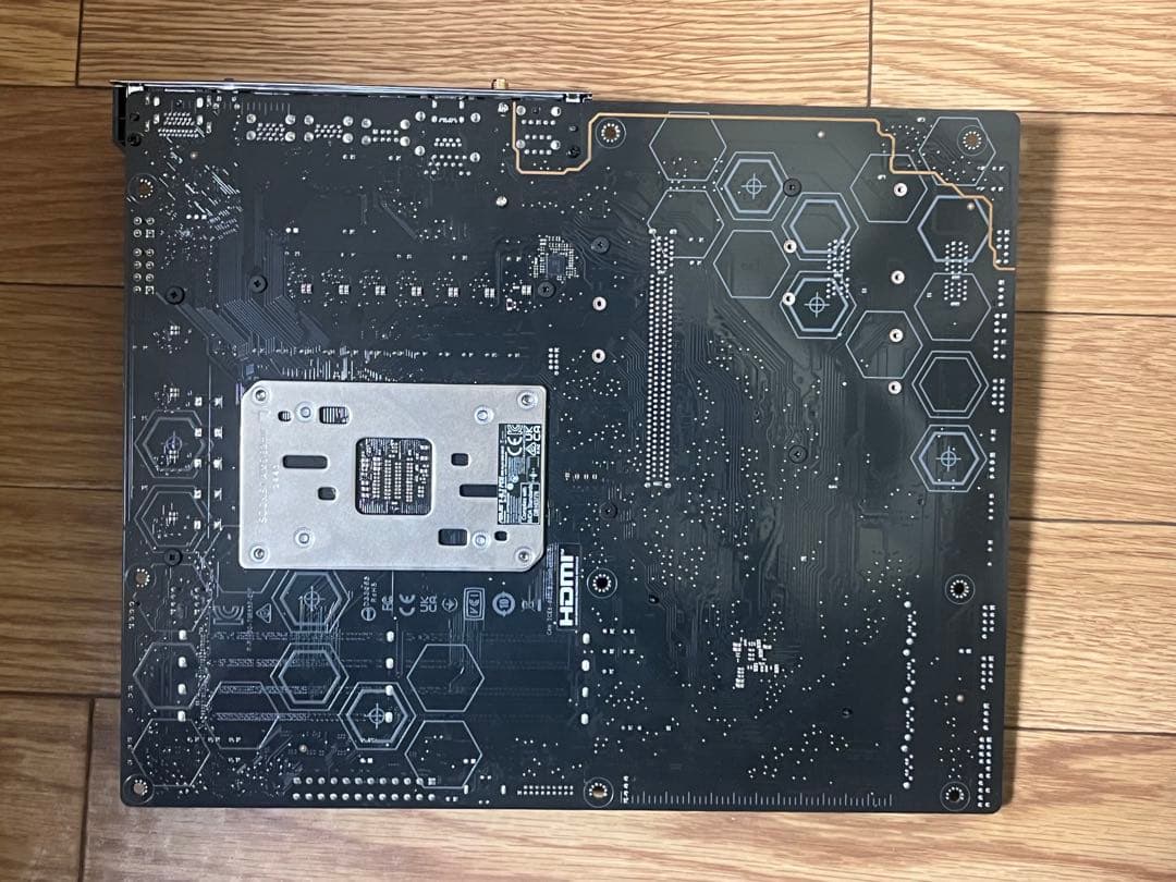 ASUS TUF GAMING B650‑E WIFI マザーボード