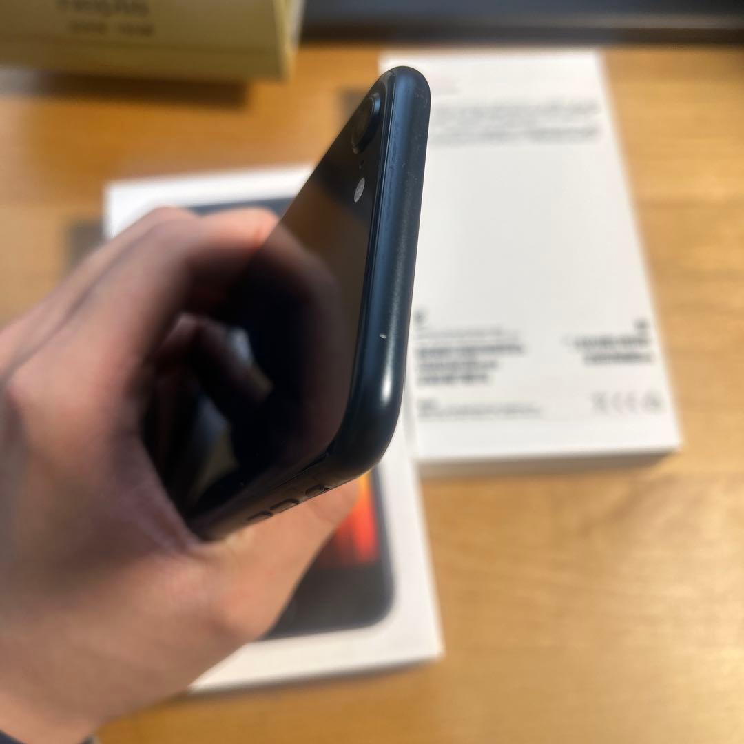 【美品】iPhone SE 第3世代 64GB