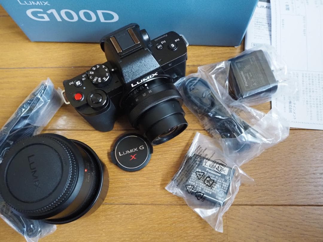 ★LUMIX DC-G100DW-K ダブルズームレンズキット ★使用少、美品