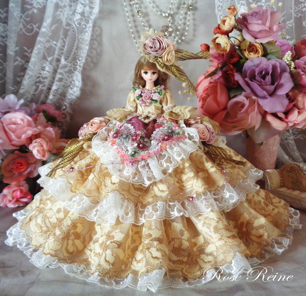 ローゼンレーヌ王妃 ラグシュアリーハニーゴールドフリルドレス