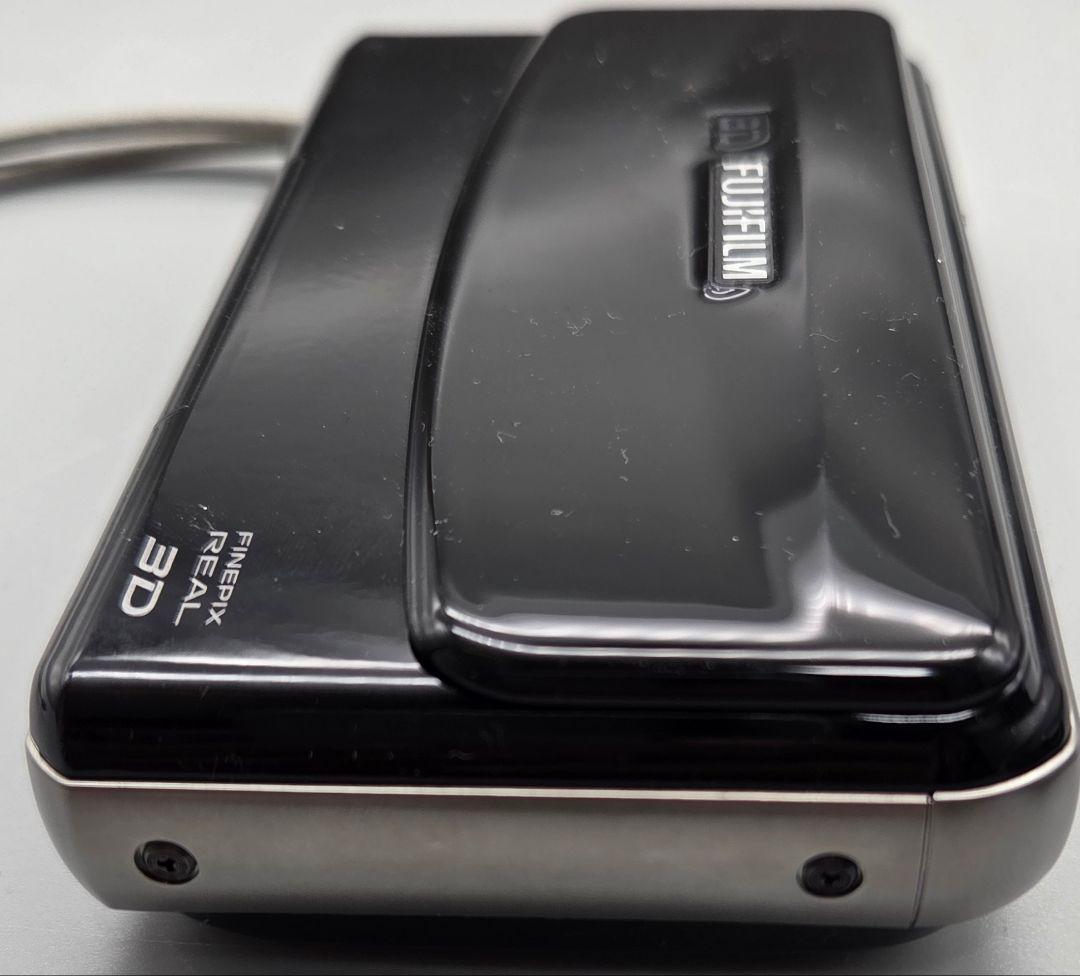 【美品】富士フィルム FinePix REAL 3D W1　取説付