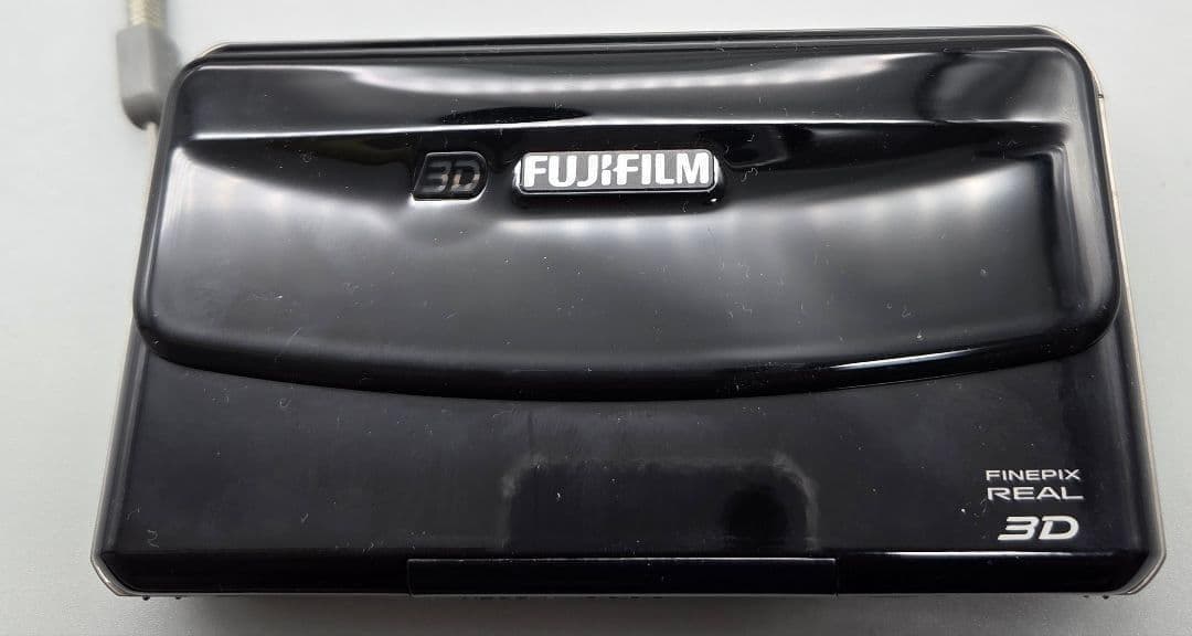 【美品】富士フィルム FinePix REAL 3D W1　取説付