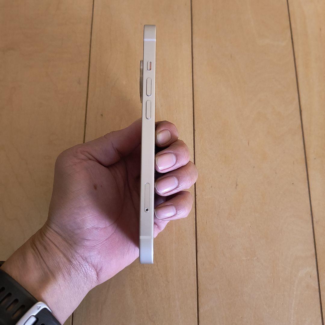 Apple iPhone 13 ホワイト シムフリー　美品