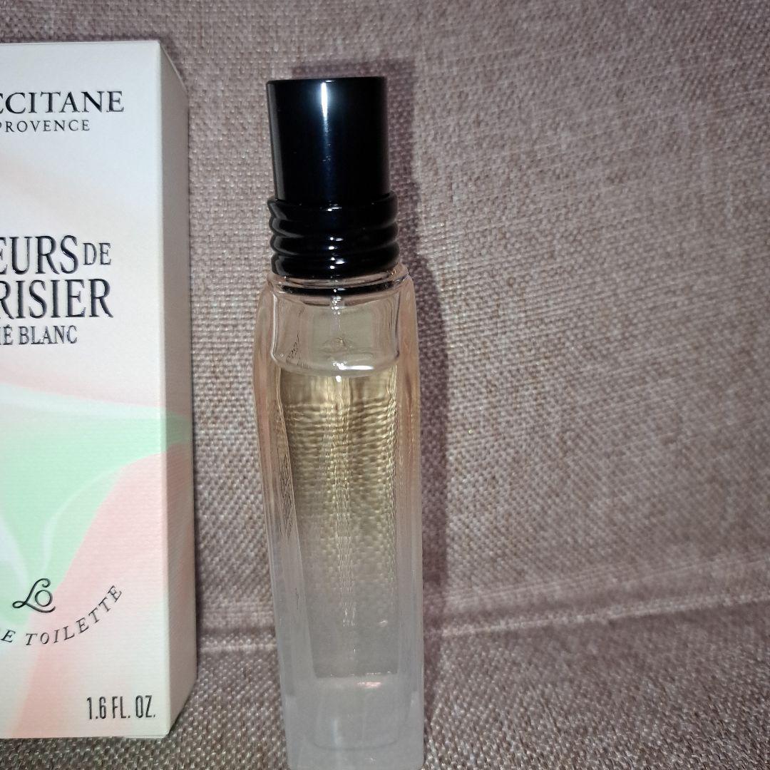 ロクシタン　テ・ブラン　サクラ　オードトワレ　50ml