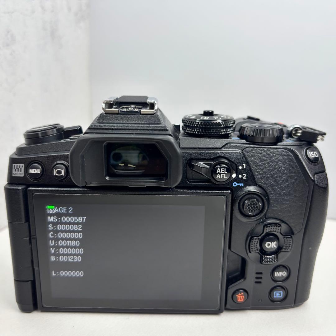 【新品級・ショット数587回】龍二 OM-D E-M1 Mark III