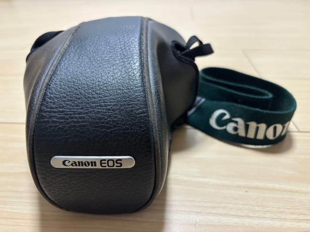 Canon EOS 100QD 一眼レフカメラ