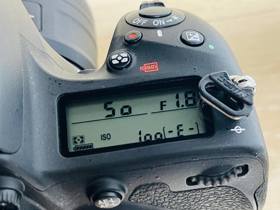 Nikon ニコン D750＋レンズ2セット (35mm＋24-120ｍｍ)