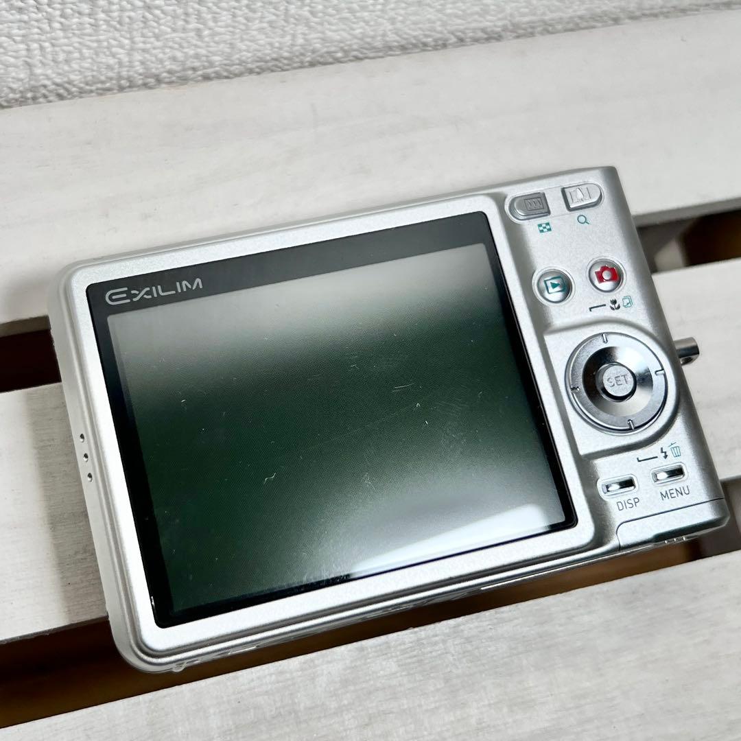 CASIO EXILIM EX-Z57 デジカメ　シルバー
