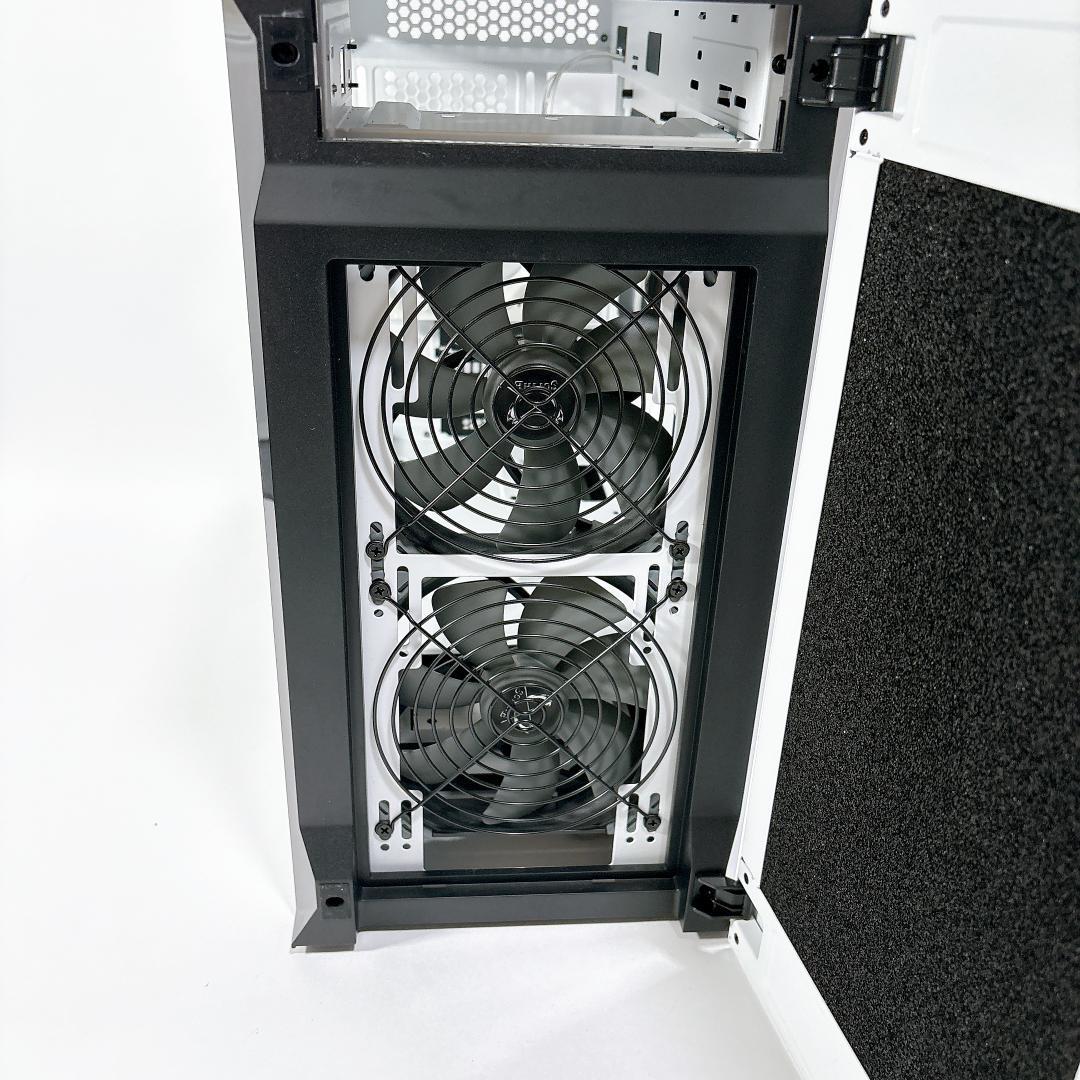 Cooler Master Silencio S400 Sakura PCケース