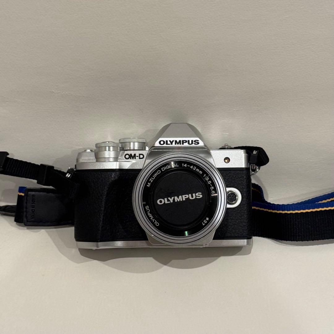 OLYMPUS OMD EM10 Mark iii シャッター数2775枚