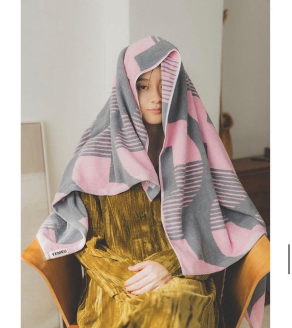 YEMRUGeometric bath towelジオメトリックバスタオル新品