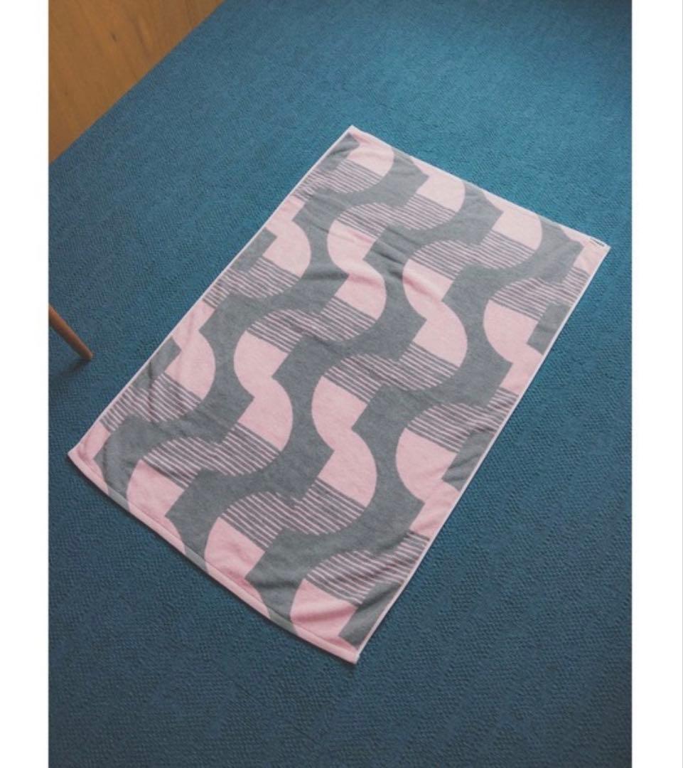 YEMRUGeometric bath towelジオメトリックバスタオル新品