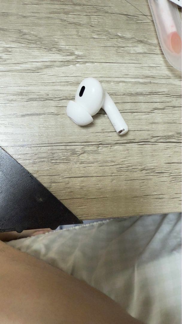 AirPods本体 ホワイト カナル型