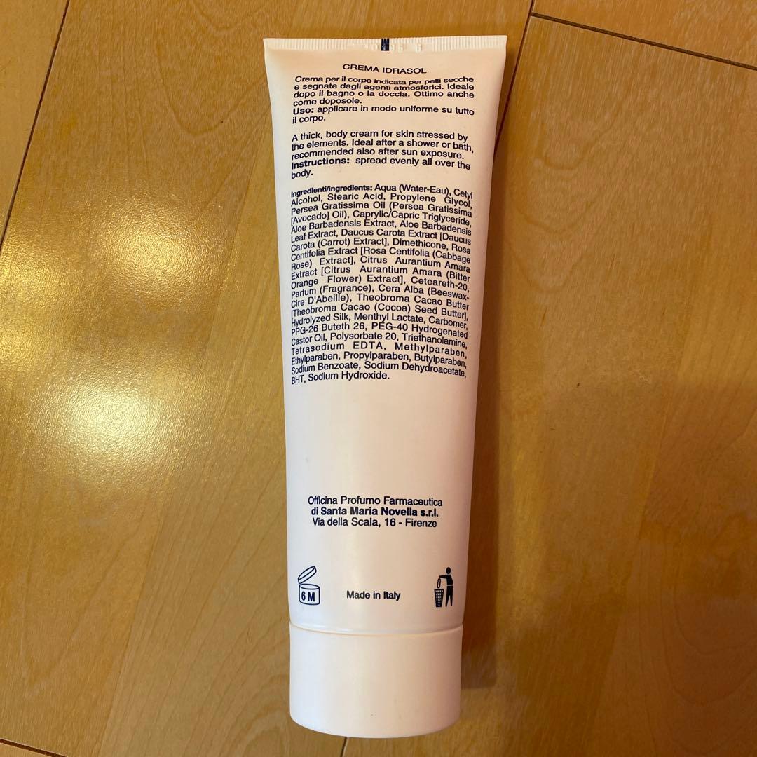 サンタマリアノヴェッラ　ボディークリーム　crema Israeli