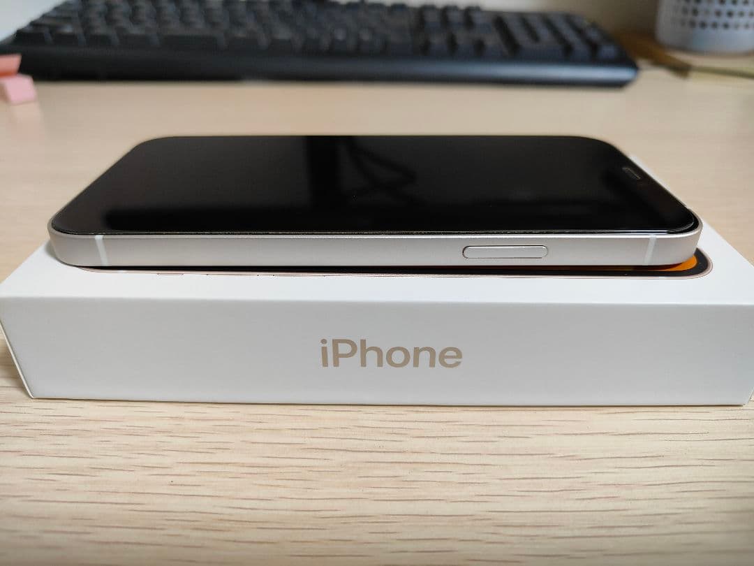 Apple iPhone 12 ホワイト 本体 化粧箱、充電ケーブル付き