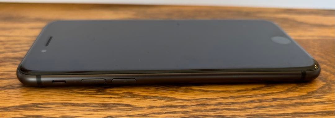 Apple iPhone8 本体 スペースグレイ　64GB SIMフリー