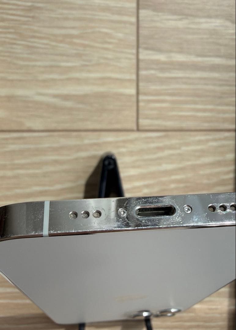 美品 Apple iPhone 12 Pro シルバー 512GB SIMフリー