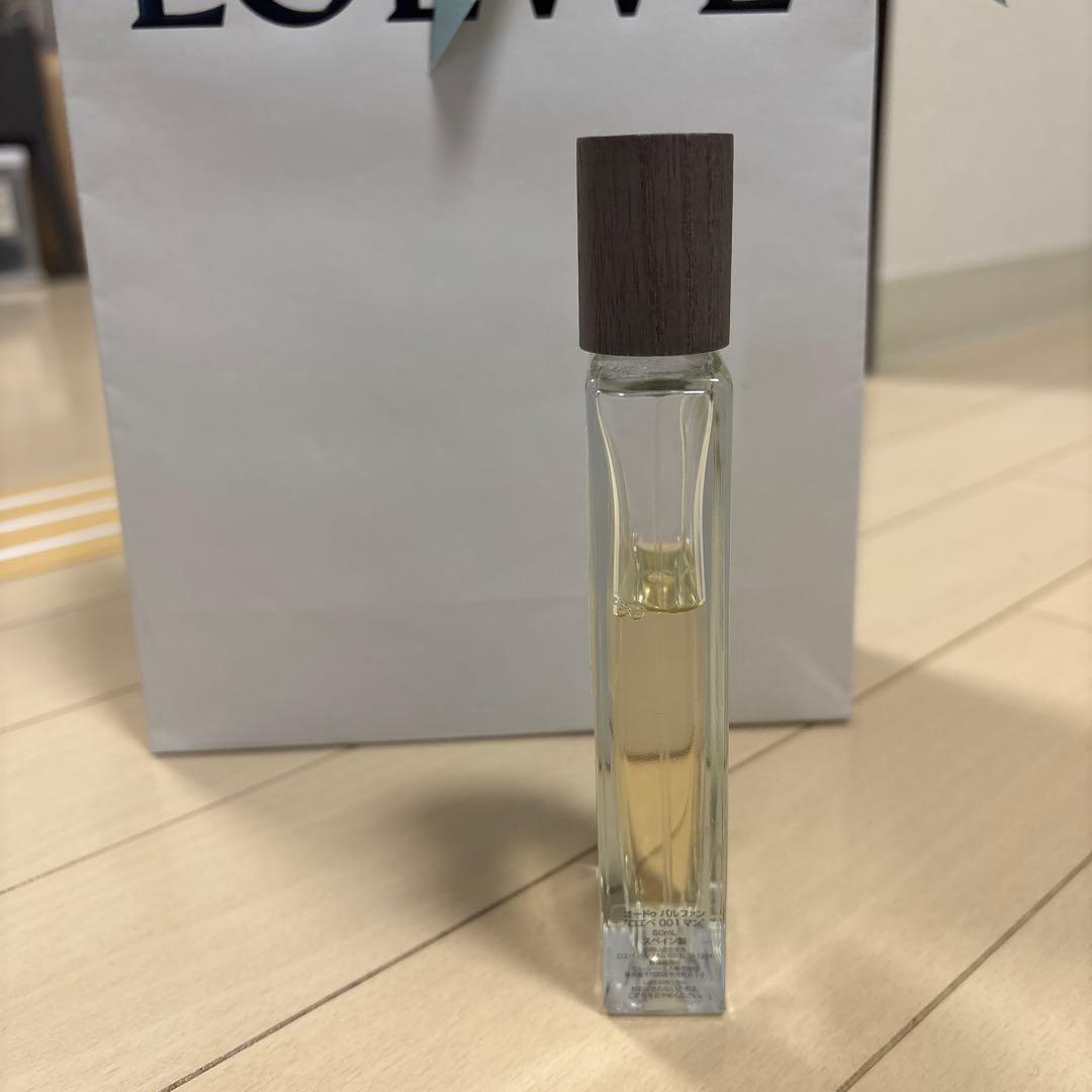 LOEWE 001 香水 木製キャップ付き