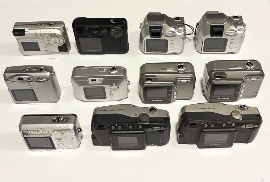 【FUJIFILM】 FINEPIX／CLIP-IT デジカメ 11台セット