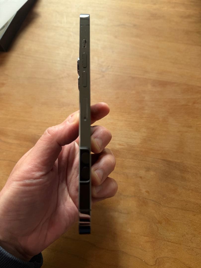 【極美品】iPhone 13 Pro Max 128GBグラファイトSIMフリー