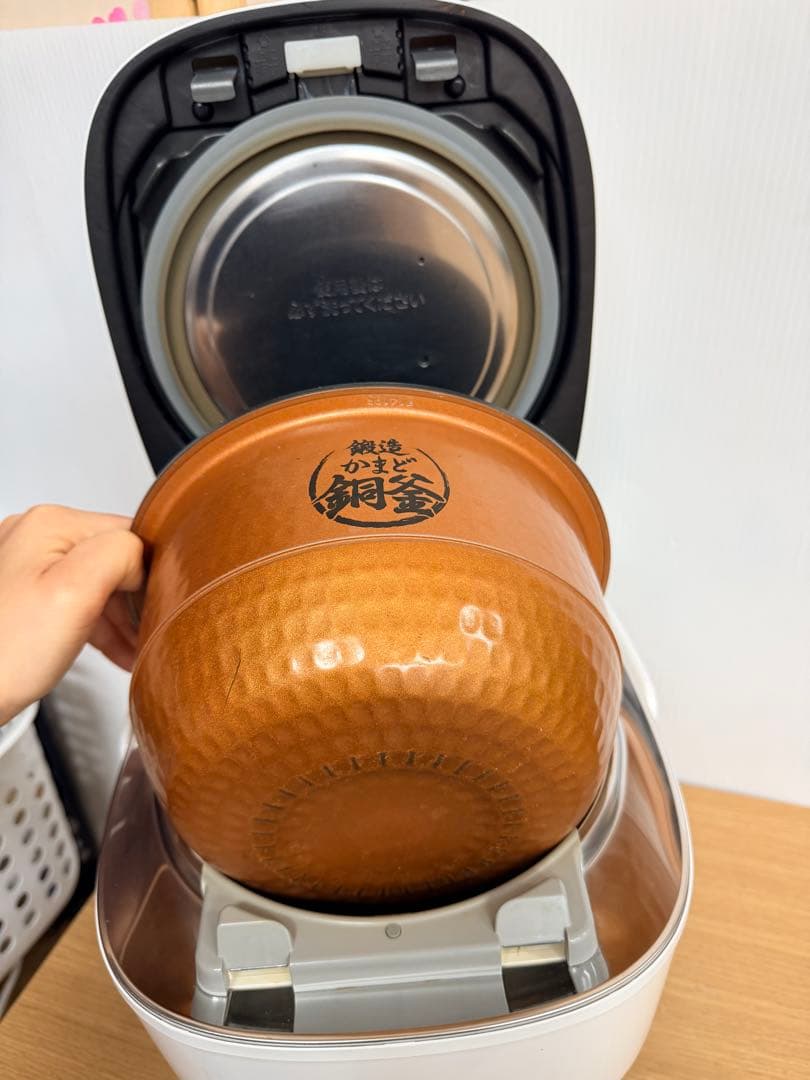 東芝RC-10VSR IH炊飯器1.0L 銅釜モデル 動作確認済み 2021年製