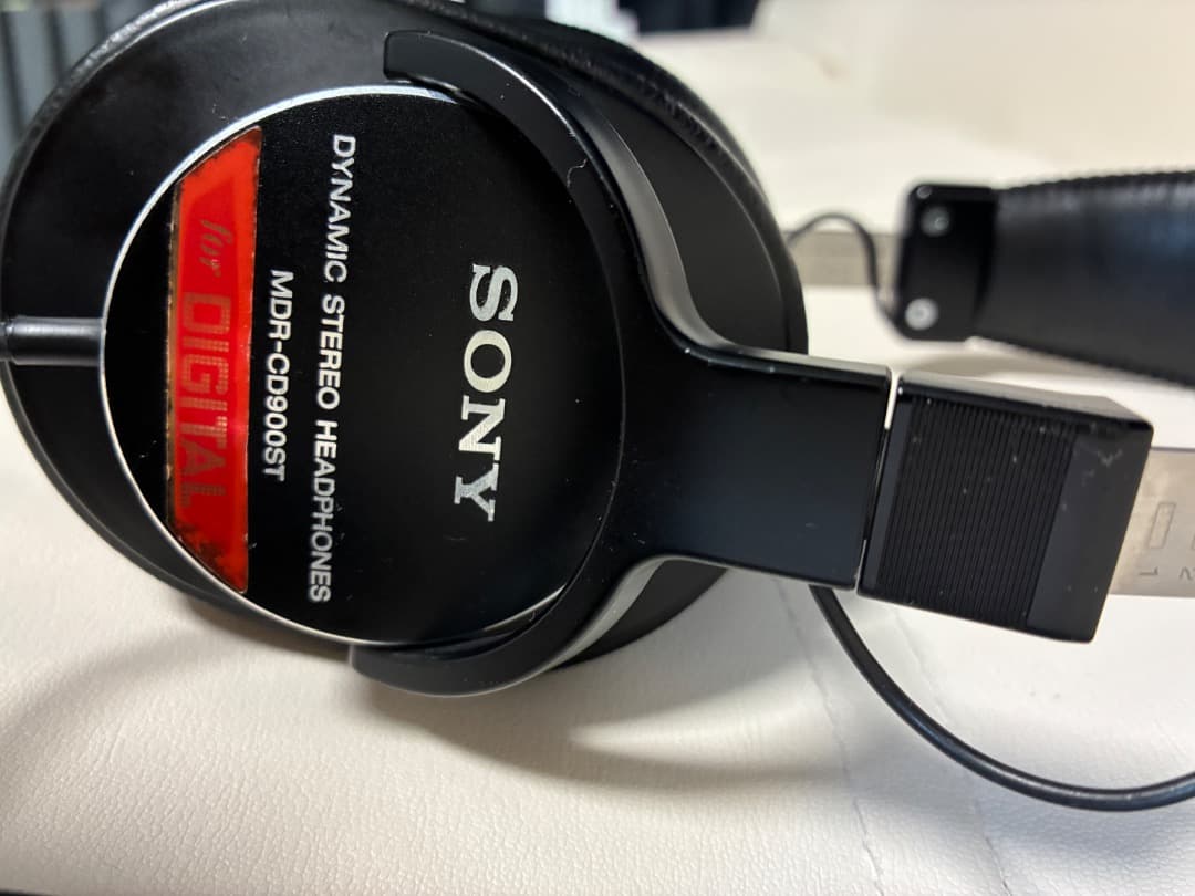 SONY MDR-CD900ST スタジオモニターヘッドフォン【動作確認済】
