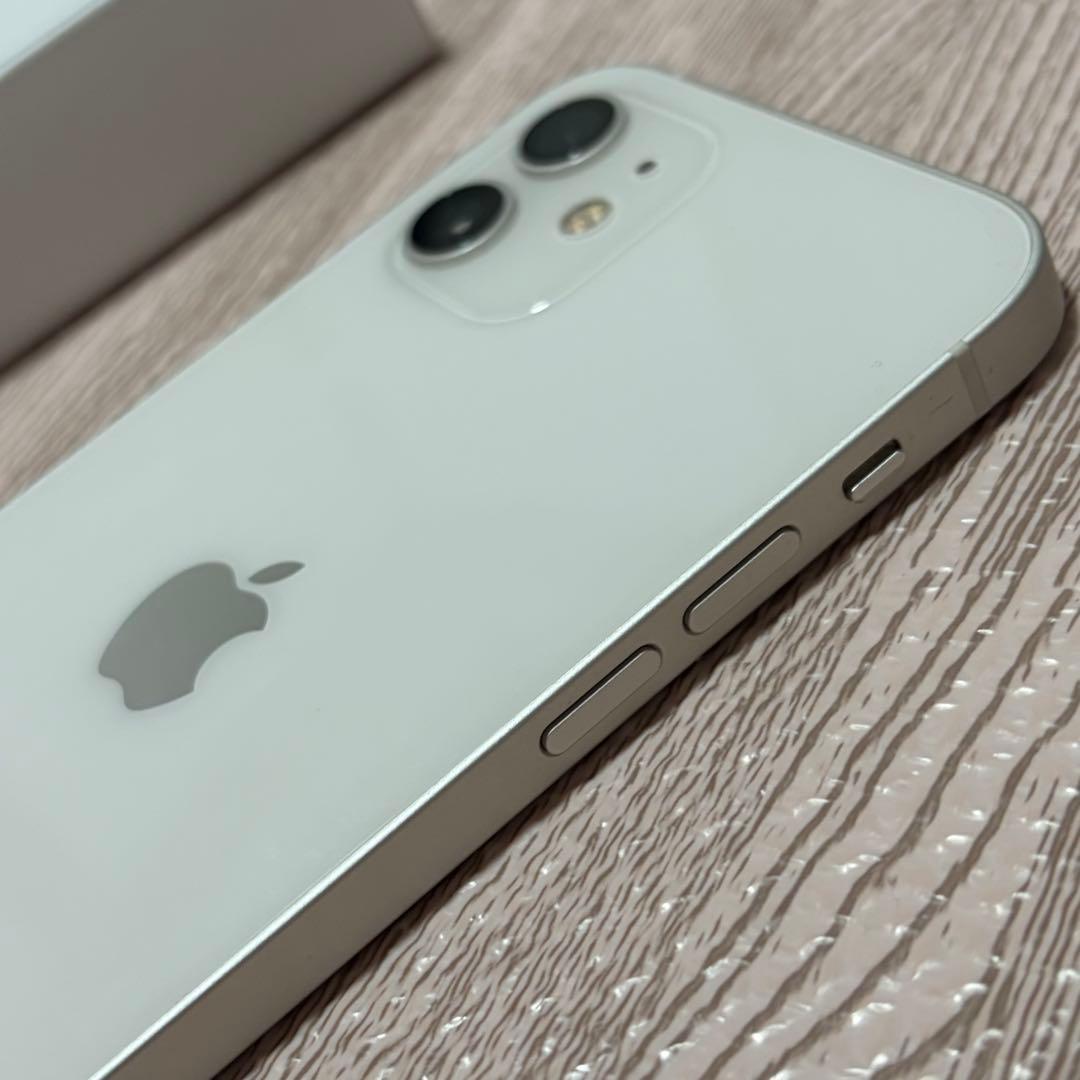 猫*様 Apple iPhone 12 ホワイト 128gb 本体 充電ケーブ