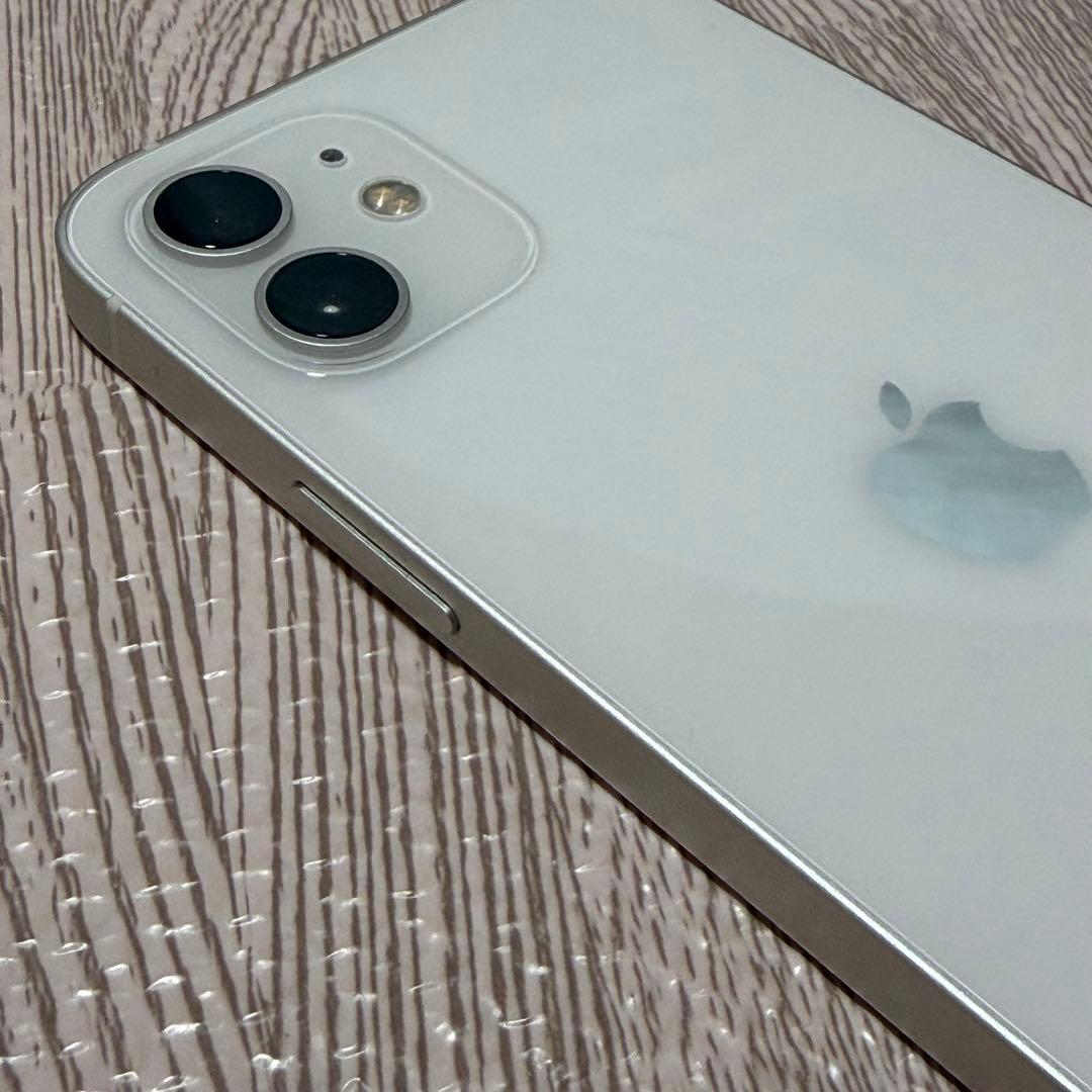 猫*様 Apple iPhone 12 ホワイト 128gb 本体 充電ケーブ
