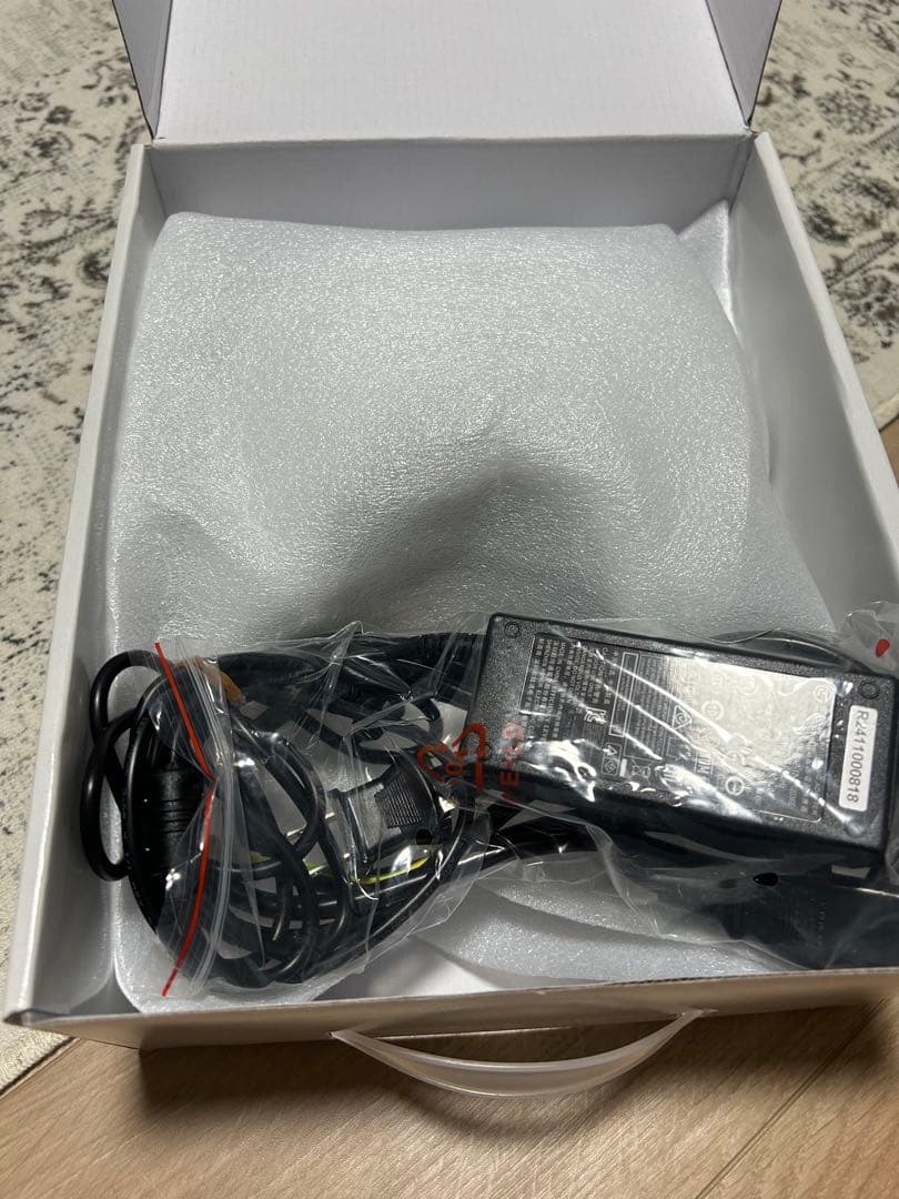SHINYGELのハイブリッドLEDランプ充電式コードレスネイルライト