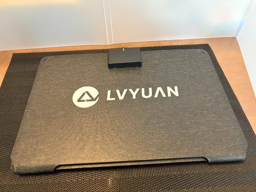 リョクエン(LVYUAN) ソーラーパネル CSSP-30 折りたたみ式 小型@