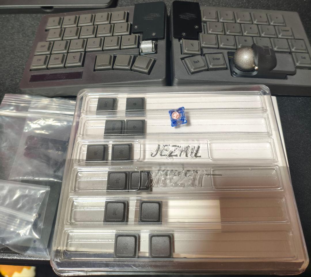 Zonkey　マットブラック　実使用1時間未満　分割キーボード