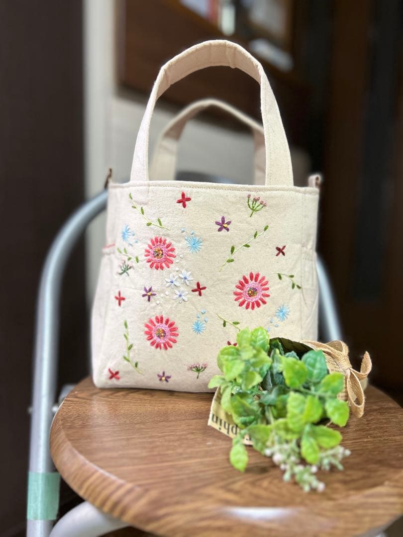 花柄刺繍トートバッグフリルショルダー