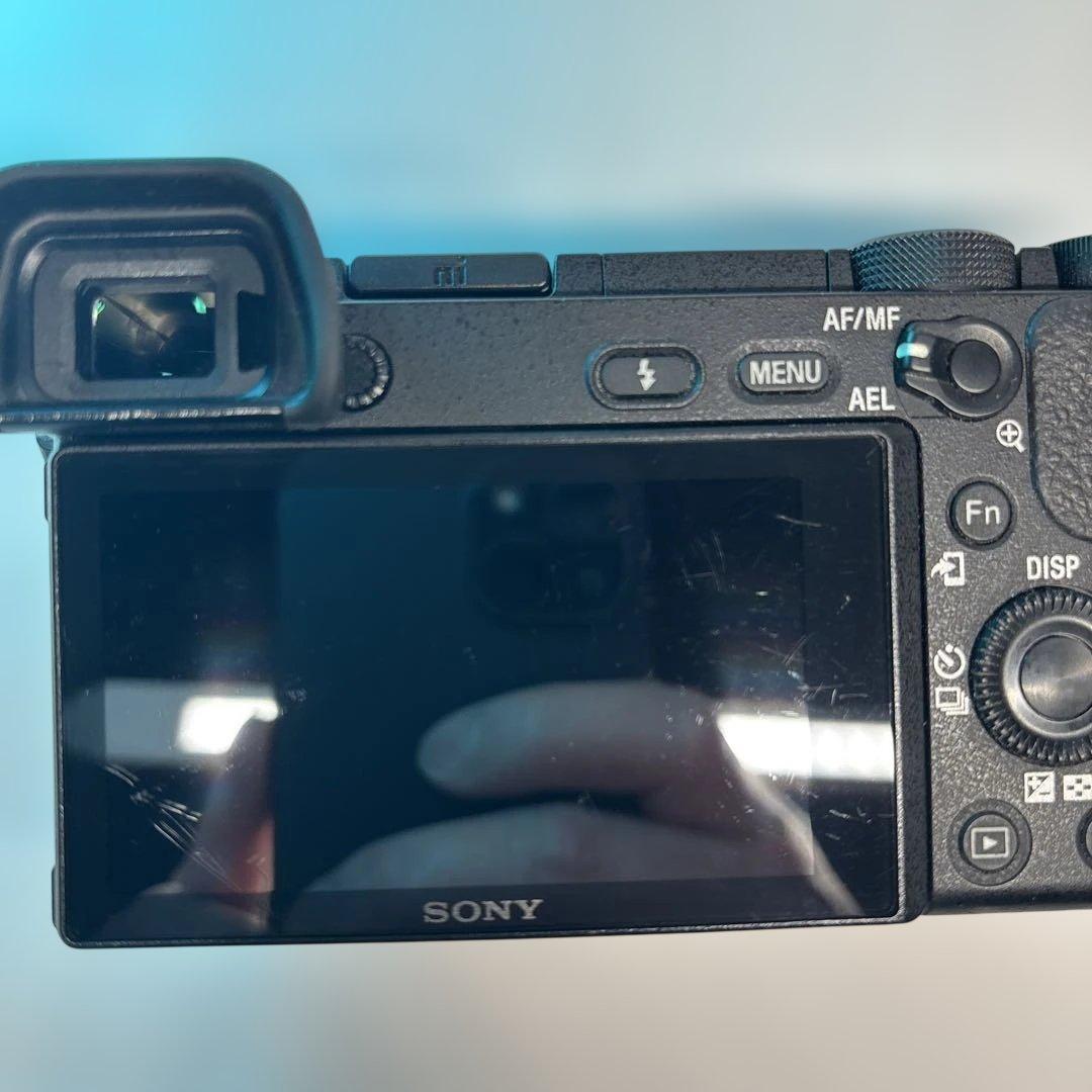 SONY α6300 4K 言語: English / 日本語　可能