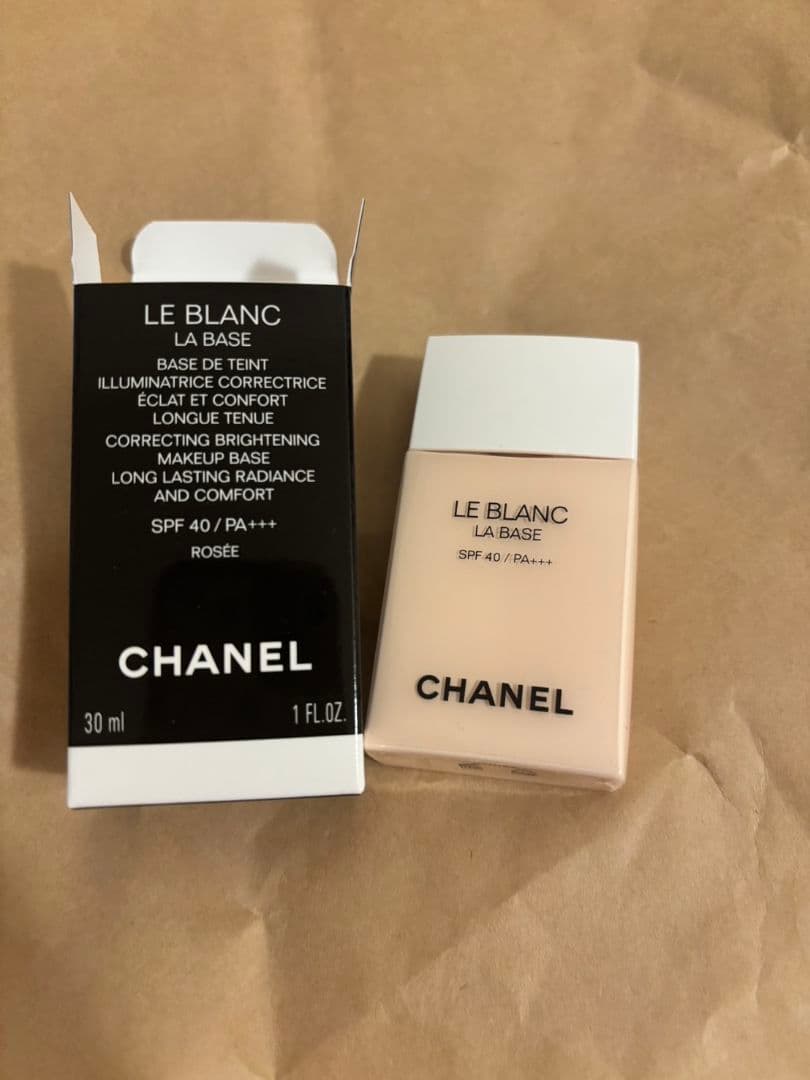 シャネル　ルブラン　ラバーズ　ロゼ　化粧下地　SPF４０