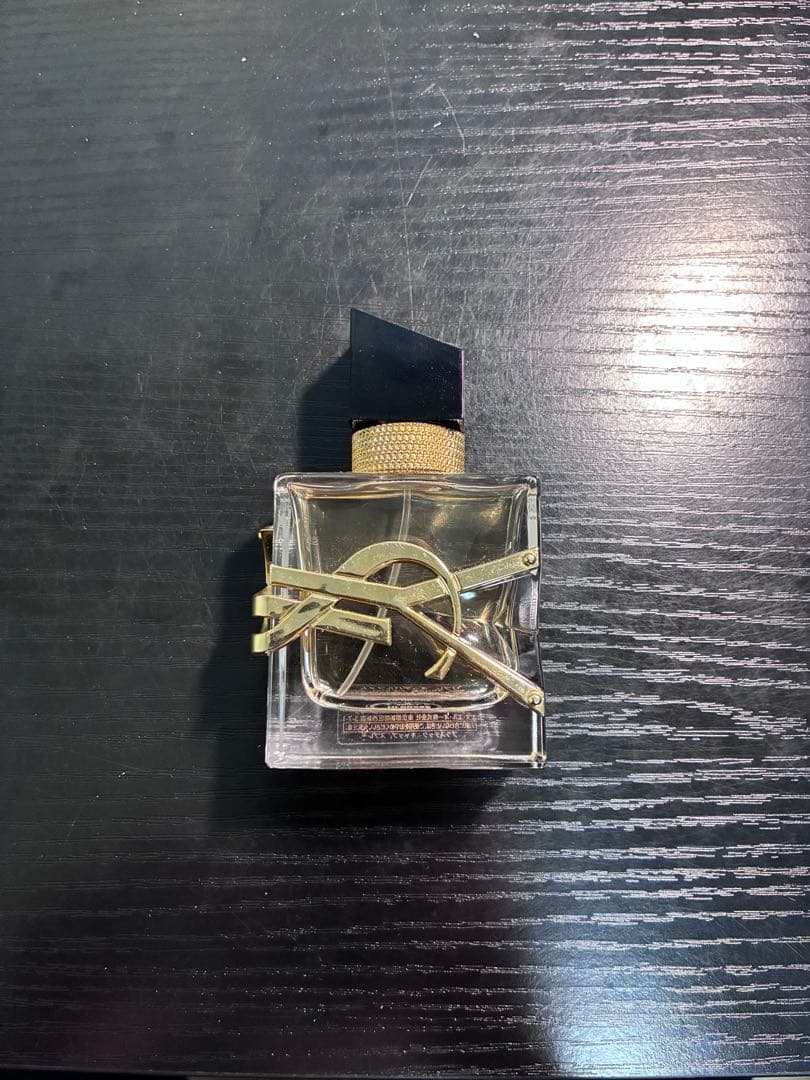 イブサンローラン Libreリブレ オーデパルファムEDP 香水 箱付き