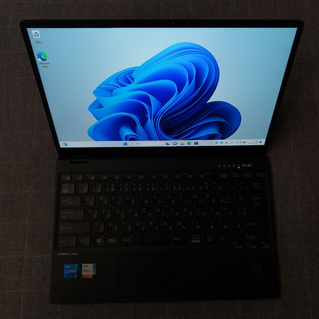 日本製 Fujitsu 良好 12世代 i5 8GB SSD 512GB 超軽量