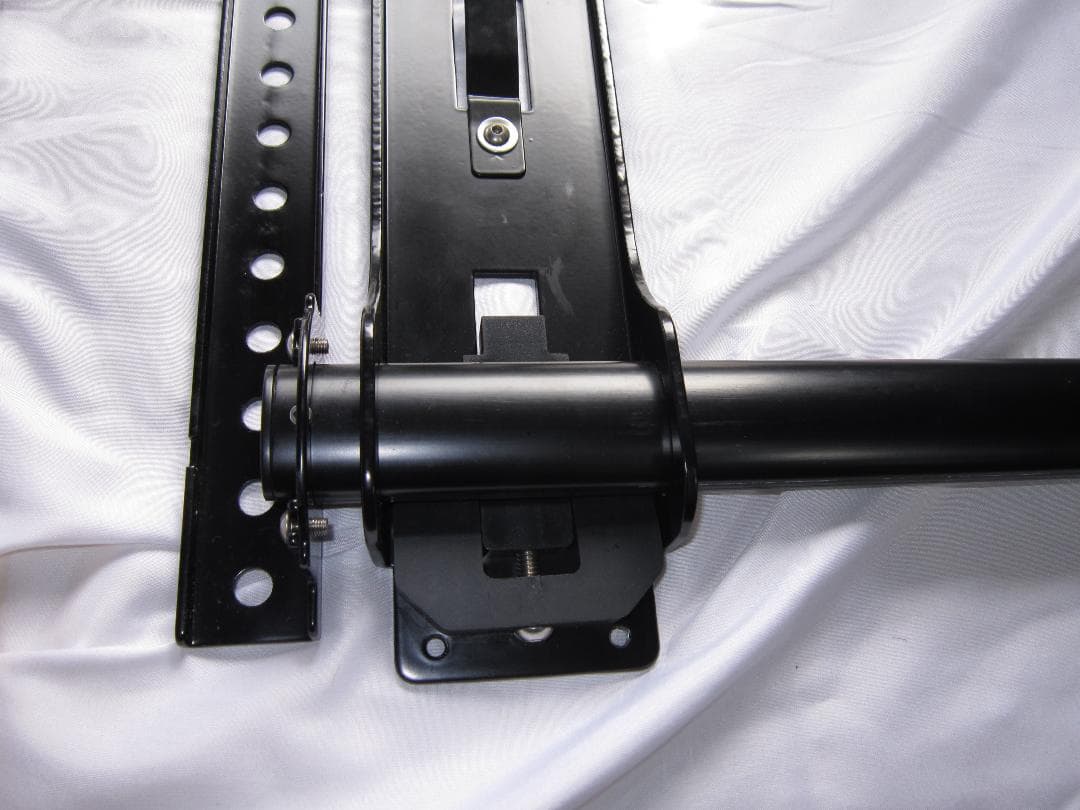SANUS 42～84V型対応 壁掛け金具 VXF220
