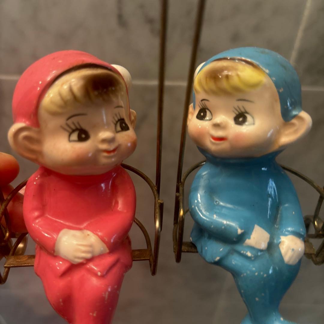 アメリカ60-70年代ビンテージブランコに乗る手描きの瞳が可愛らしい少年少女