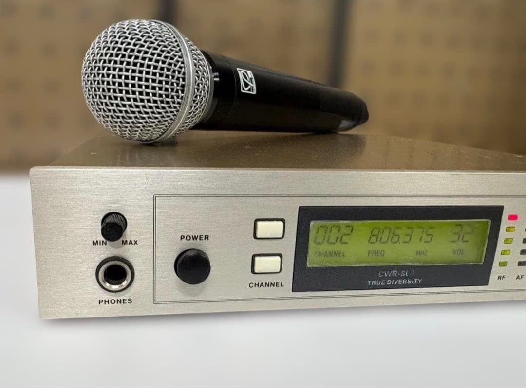 Classic Pro CWR-8E ワイヤレスマイクシステム