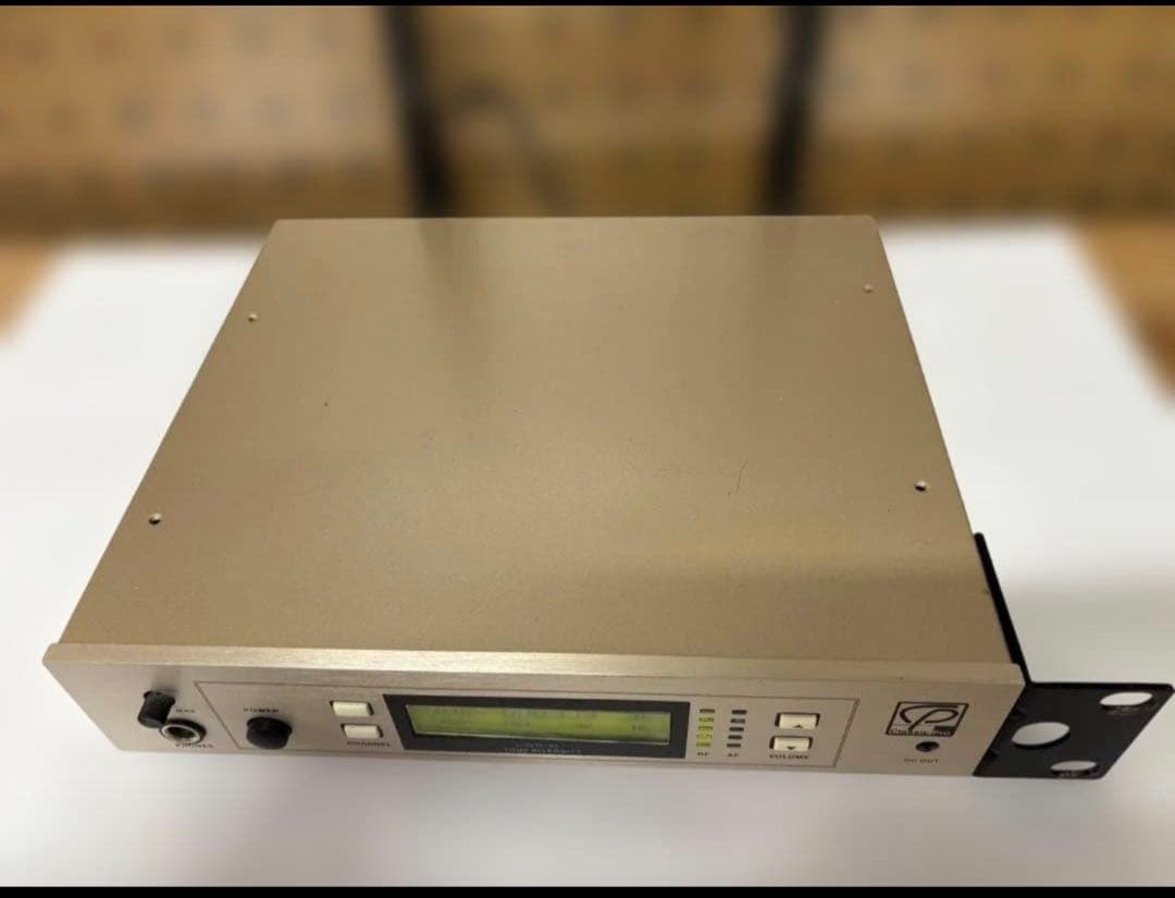 Classic Pro CWR-8E ワイヤレスマイクシステム