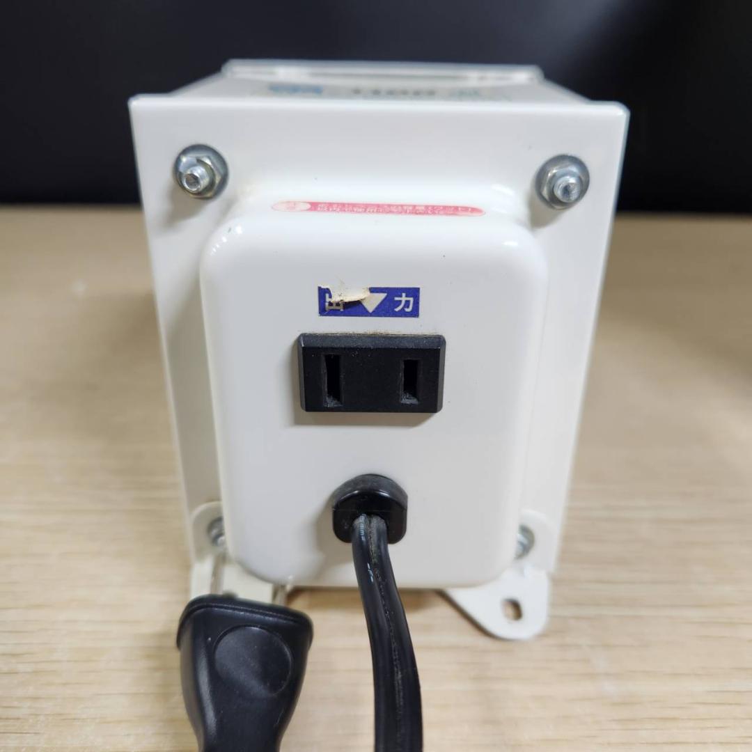 ★日章工業　アップダウン両用変圧器　SK-1100U　AC100⇔AC120