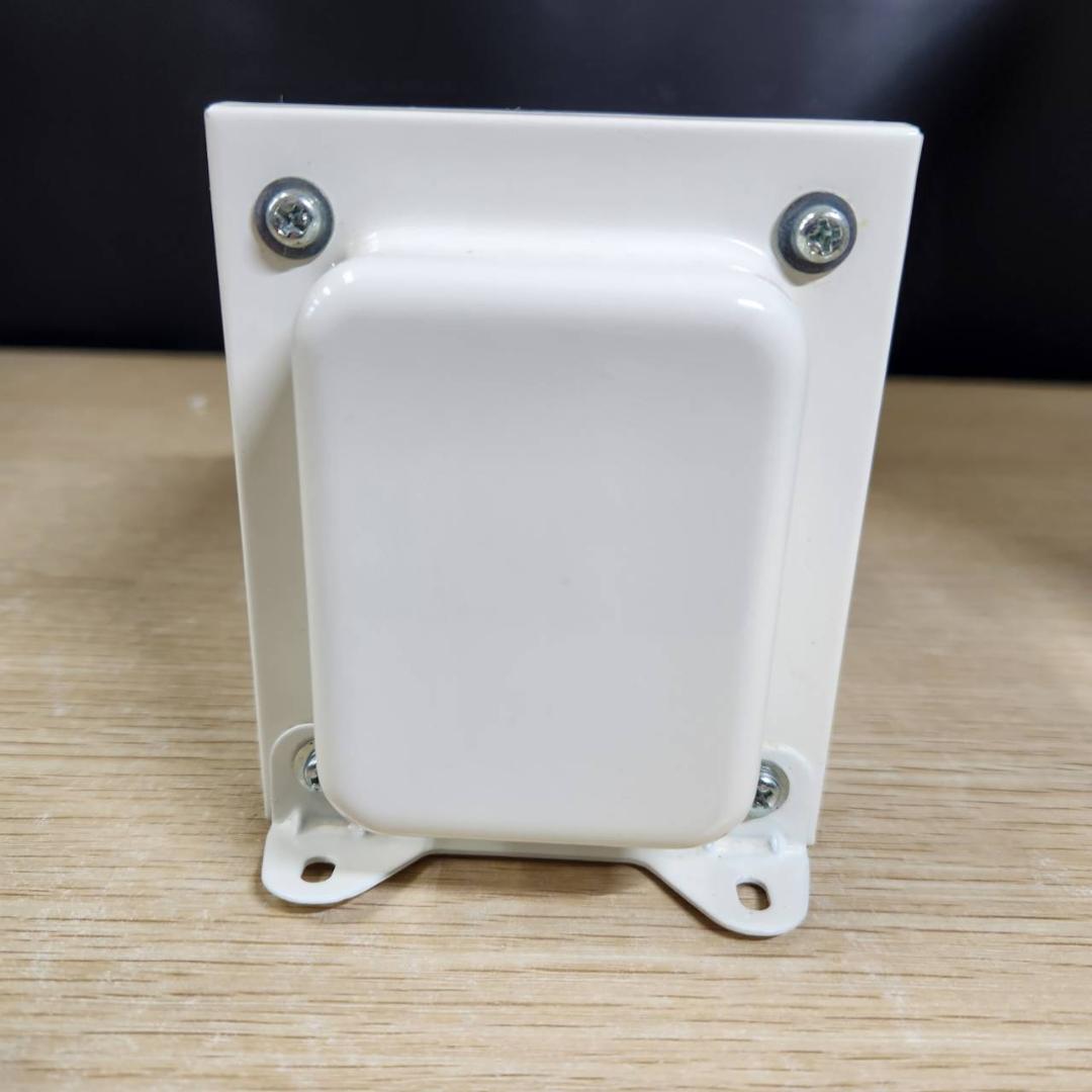 ★日章工業　アップダウン両用変圧器　SK-1100U　AC100⇔AC120